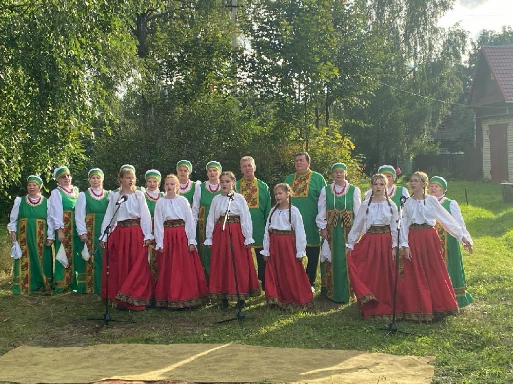 Праздник на улице Муравьёва: музыка, поздравления и тепло добрых встреч